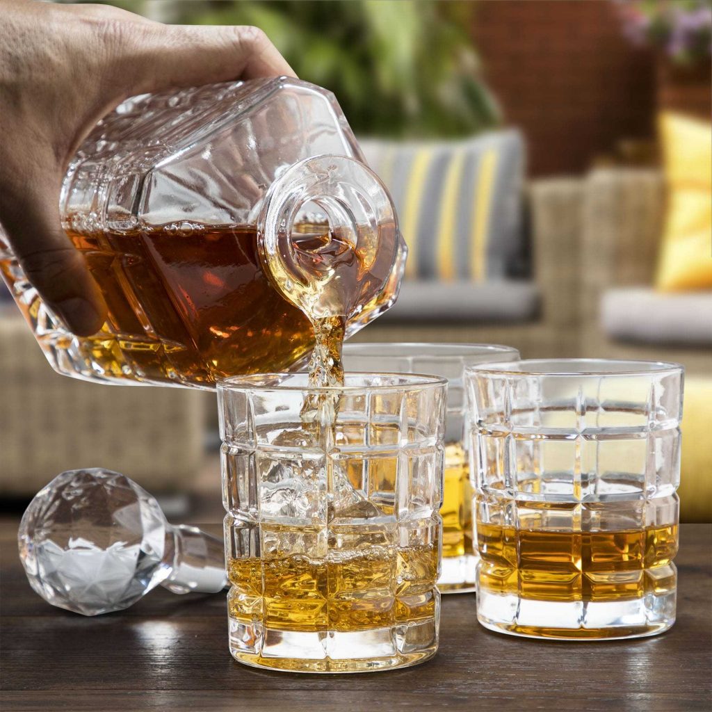 12 Best Father's Day Gifts for Whiskey Lovers | Nestor Liquor